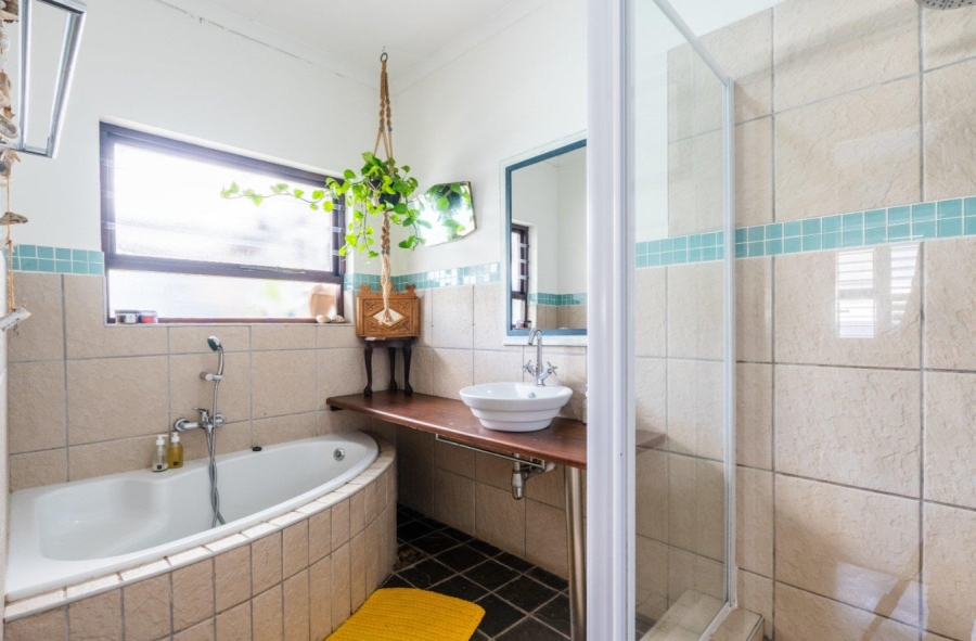 4 Bedroom Property for Sale in Linkside Western Cape